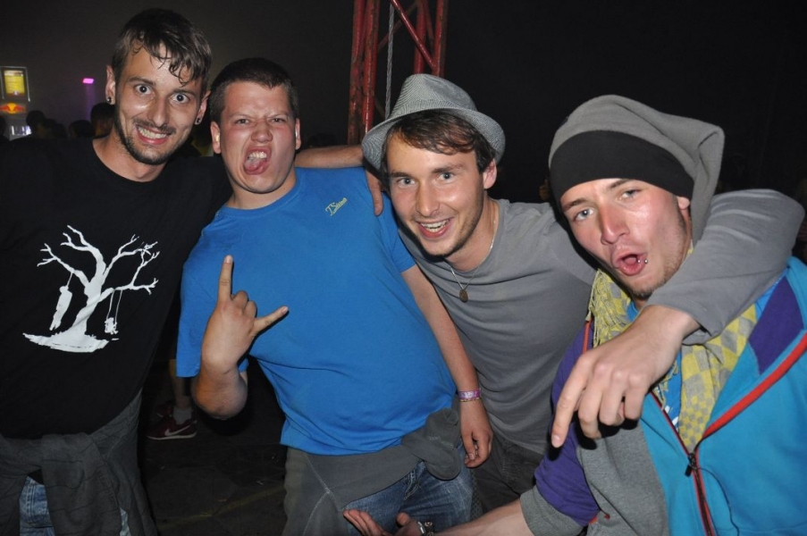 Vollbild Airbeat-One 2012 Teil 1