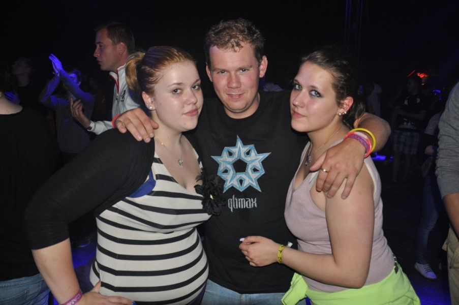 Vollbild Airbeat-One 2012 Teil 1