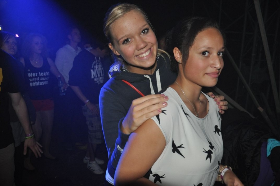 Vollbild Airbeat-One 2012 Teil 1