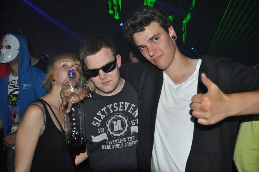 Vollbild Airbeat-One 2012 Teil 1