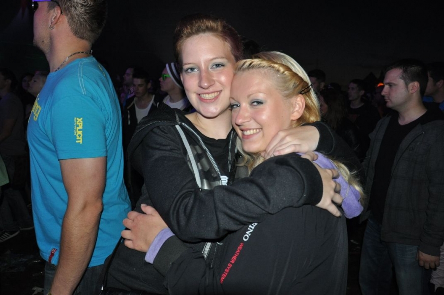 Vollbild Airbeat-One 2012 Teil 1