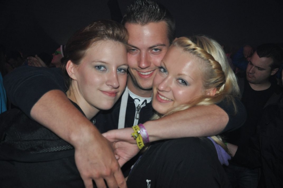 Vollbild Airbeat-One 2012 Teil 1