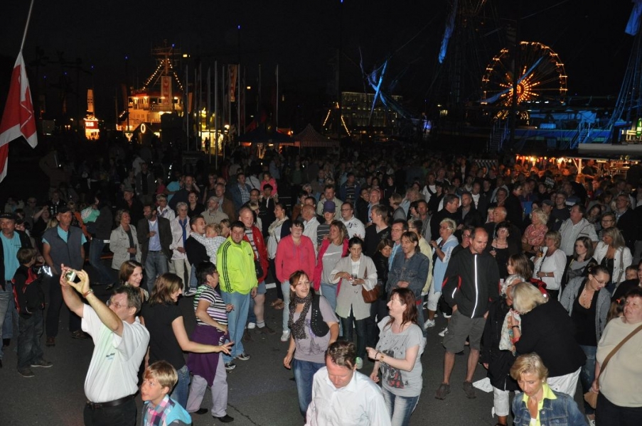 Vollbild Die Bremerhavener Festwoche