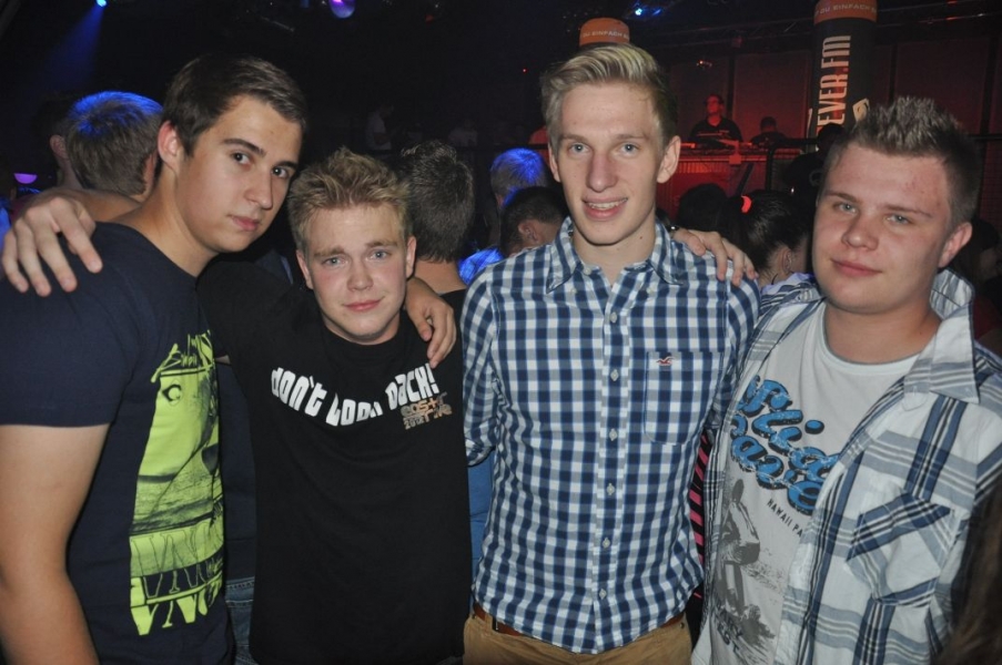 Vollbild 10 Jahre TECHNO4EVER