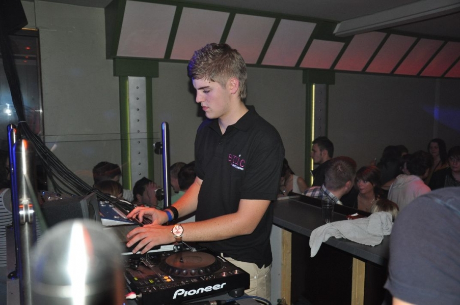 Vollbild 10 Jahre TECHNO4EVER