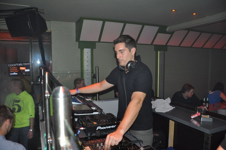 Vollbild 10 Jahre TECHNO4EVER