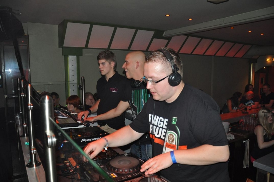Vollbild 10 Jahre TECHNO4EVER