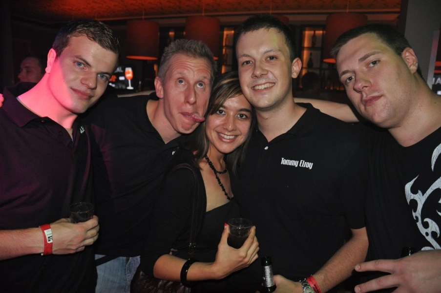 Vollbild 10 Jahre TECHNO4EVER