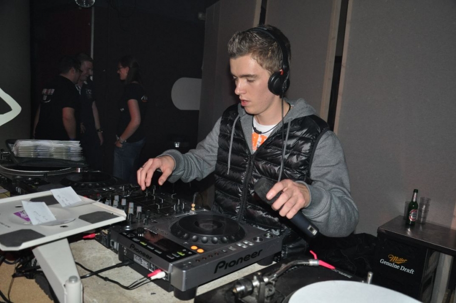 Vollbild 10 Jahre TECHNO4EVER