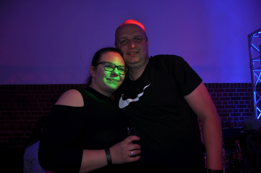 Vollbild Tanz in den Mai