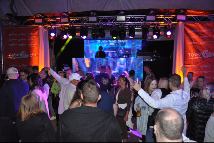20 Jahre Schiffsparty - House