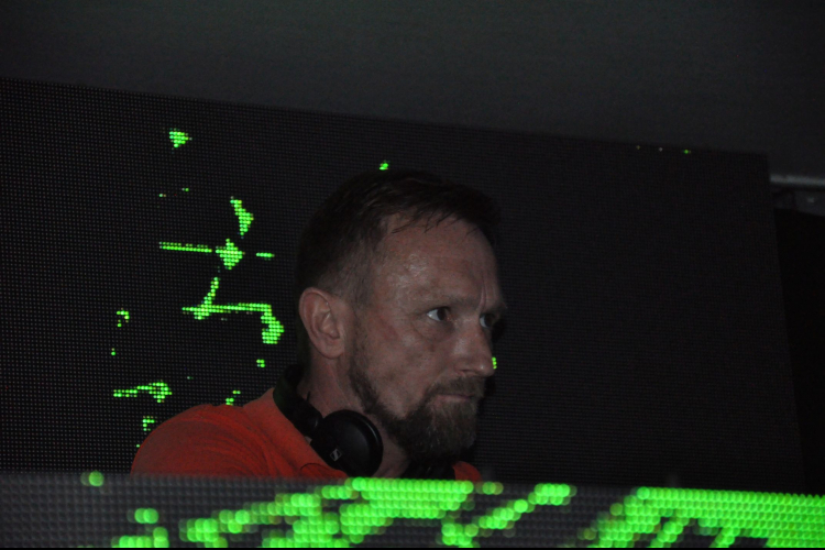 20 Jahre Schiffsparty - House