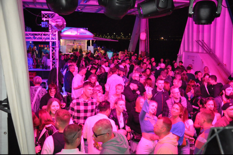 20 Jahre Schiffsparty - House