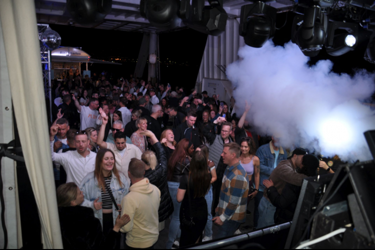 20 Jahre Schiffsparty - House