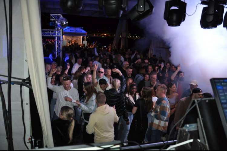 20 Jahre Schiffsparty - House