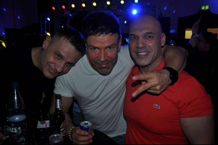 Vollbild Ü30 Party Bremerhaven (Ladys Night Special)