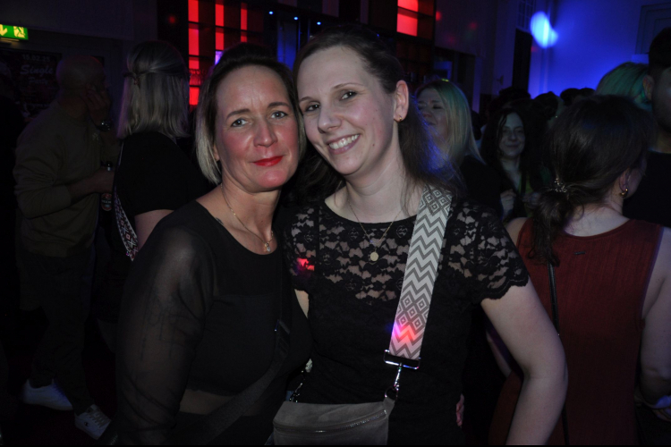 Vollbild Ü30 Party Bremerhaven (Ladys Night Special)