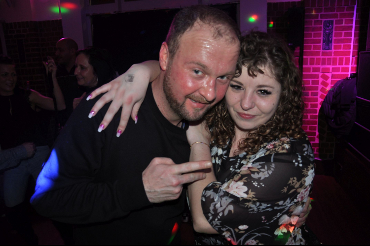 Vollbild Ü30 Party Bremerhaven (Ladys Night Special)