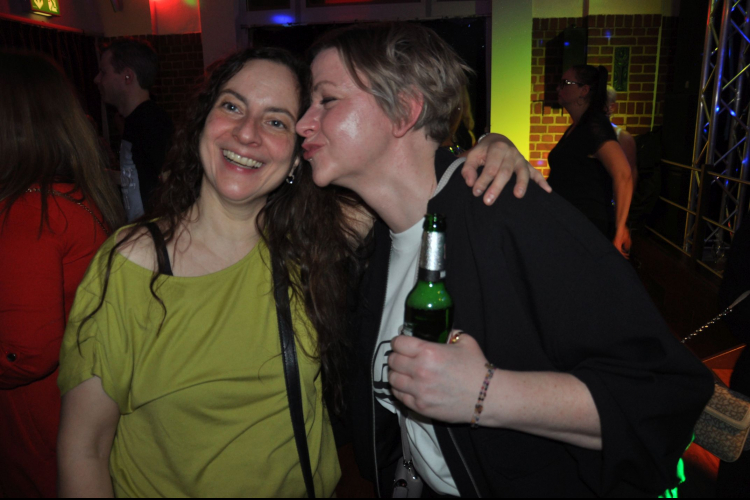 Vollbild Ü30 Party Bremerhaven (Ladys Night Special)