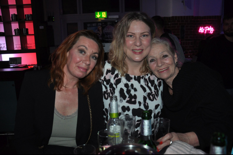 Vollbild Ü30 Party Bremerhaven (Ladys Night Special)