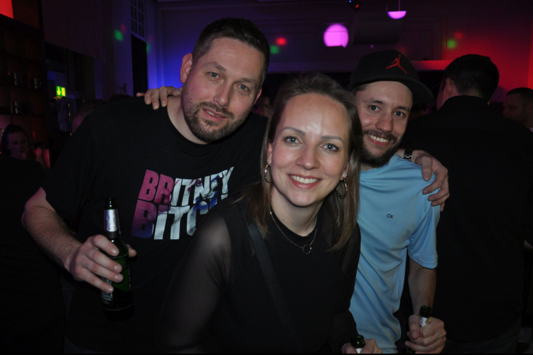 Vollbild Ü30 Party Bremerhaven (Ladys Night Special)