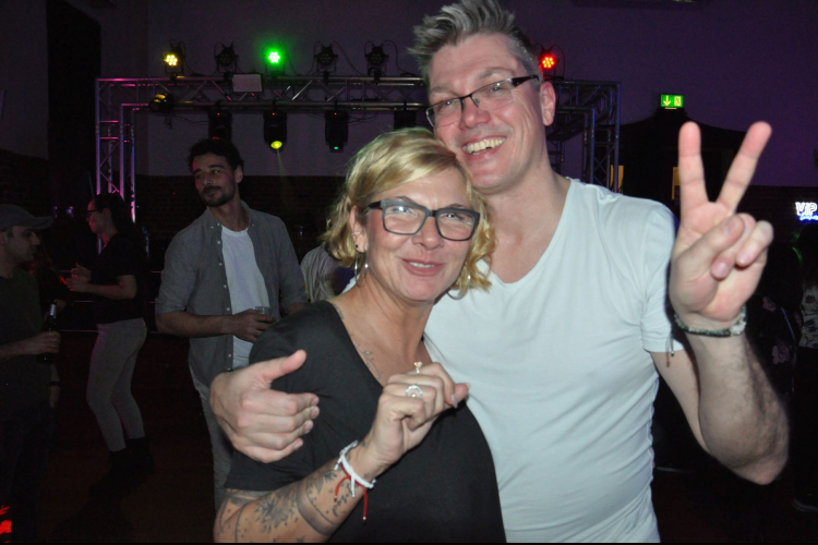 Vollbild Club Night