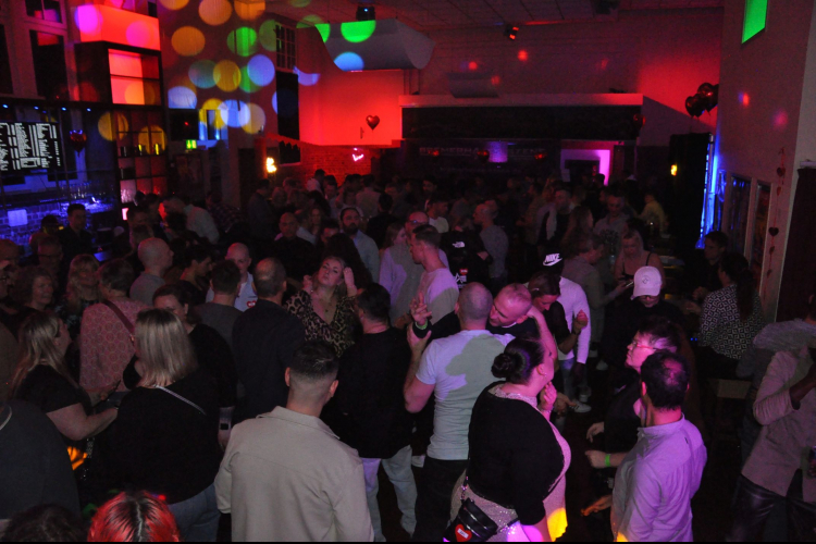 Vollbild Single Party – Die Nacht der Singles