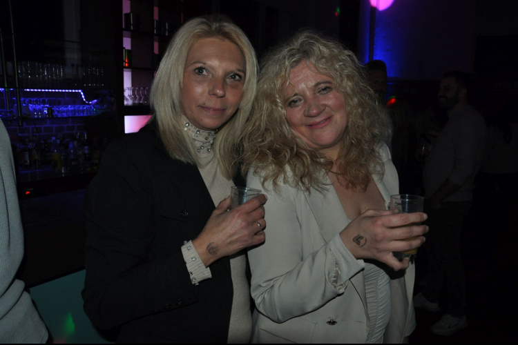 Vollbild  Ü30 Party Bremerhaven