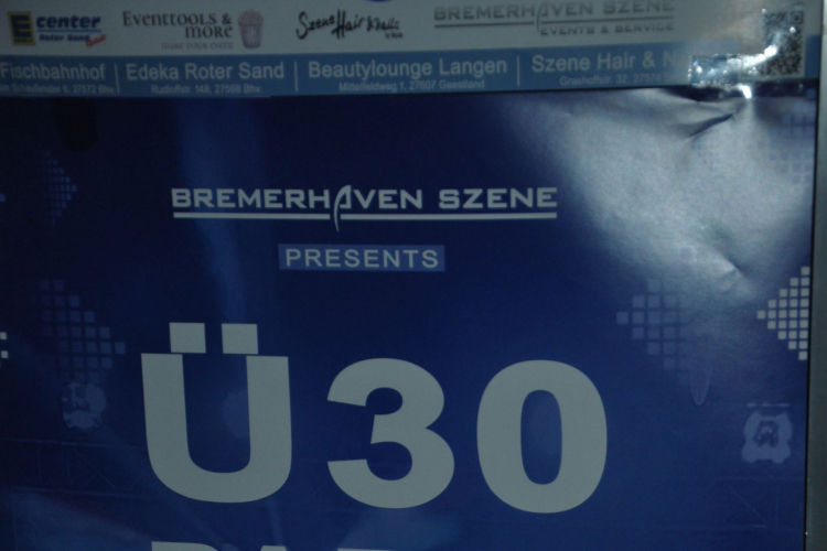 Vollbild  Ü30 Party Bremerhaven