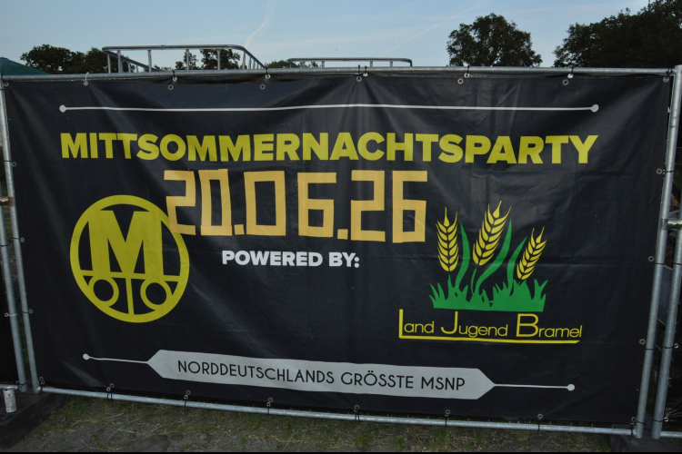 Vollbild Mittsommernachtsparty