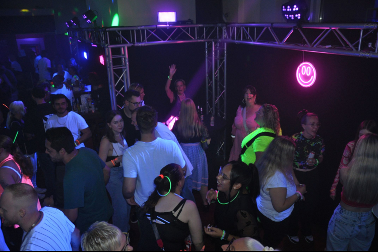90er Party - NEON EDITION 