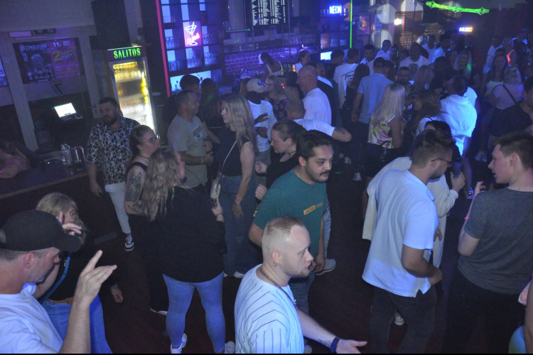 90er Party - NEON EDITION 