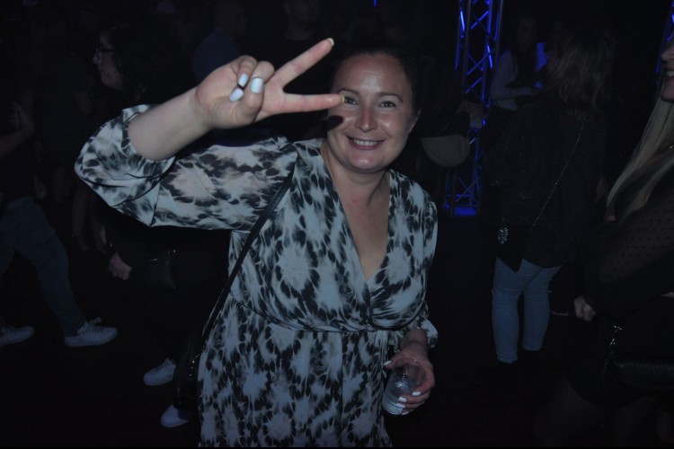 Vollbild 2000er Party