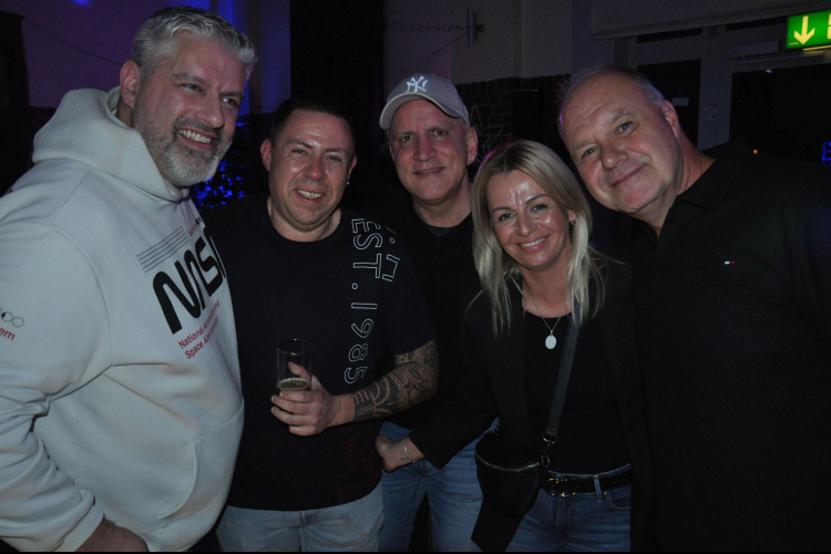 Vollbild Everybody Dance Now – Best of 90s, 2000s & 2010s