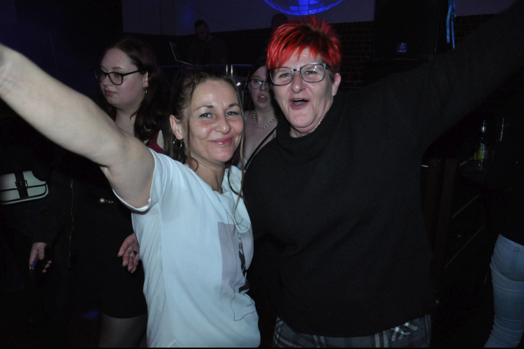 Vollbild Everybody Dance Now – Best of 90s, 2000s & 2010s