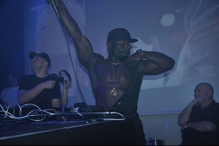 Vollbild WE LOVE 90s - Bremerhavens große 90er Party