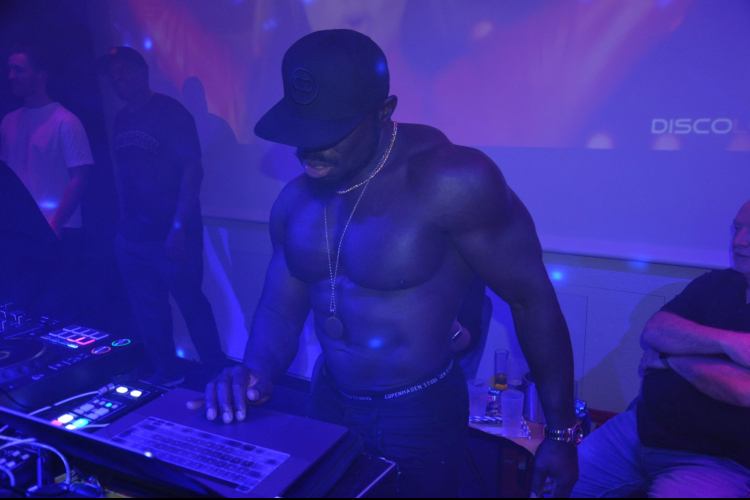 Vollbild WE LOVE 90s - Bremerhavens große 90er Party