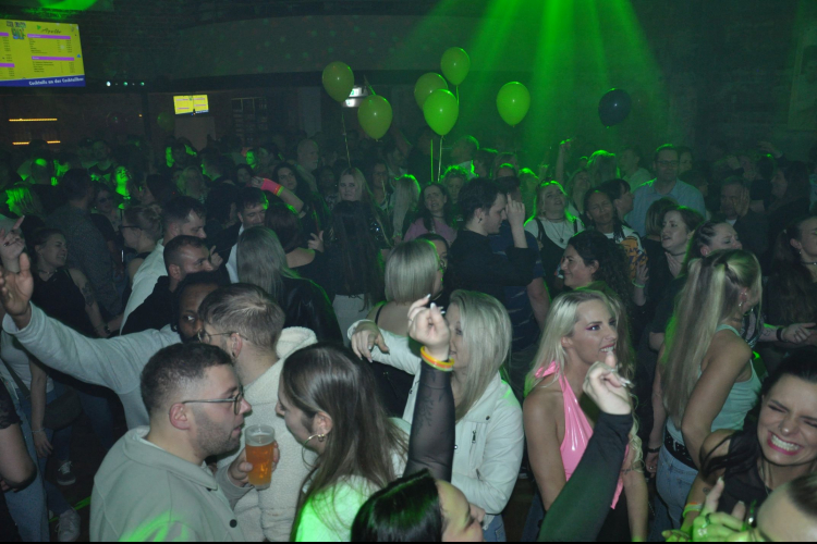 Vollbild WE LOVE 90s - Bremerhavens große 90er Party