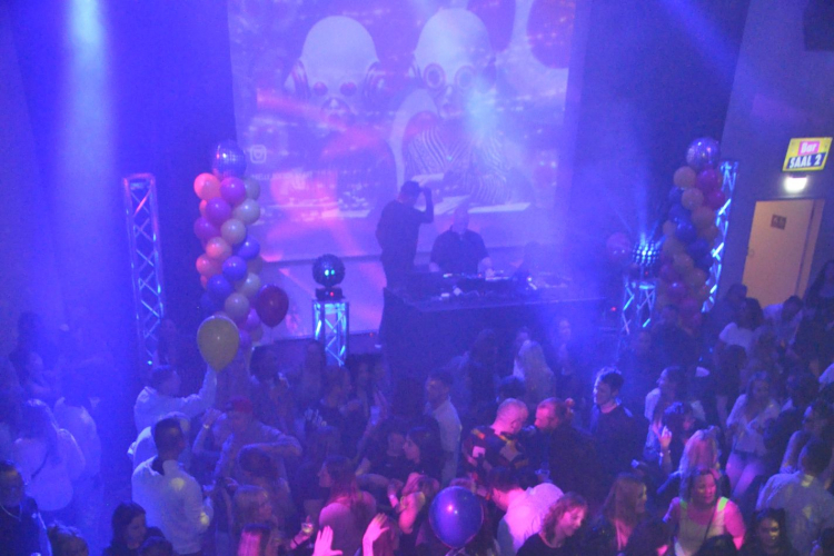 Vollbild WE LOVE 90s - Bremerhavens große 90er Party