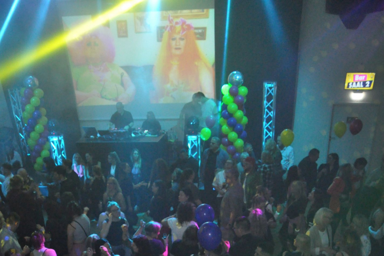 Vollbild WE LOVE 90s - Bremerhavens große 90er Party