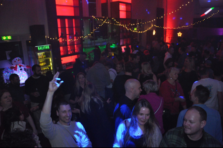 Vollbild Nikolaus Dance