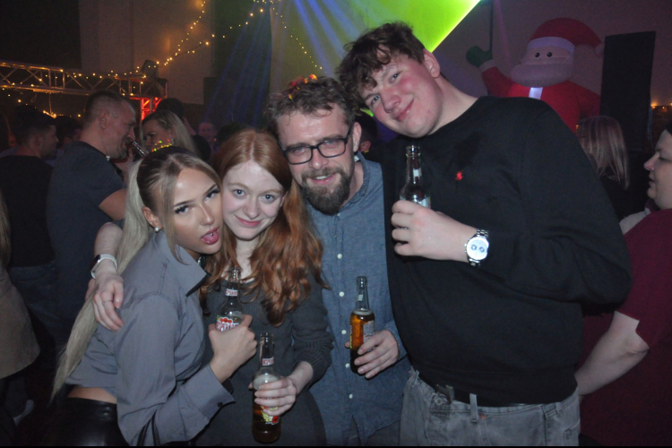 Vollbild Nikolaus Dance