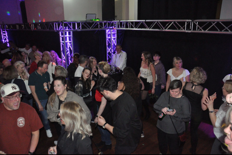 Ü30 Party Bremerhaven - Ladys Night Special