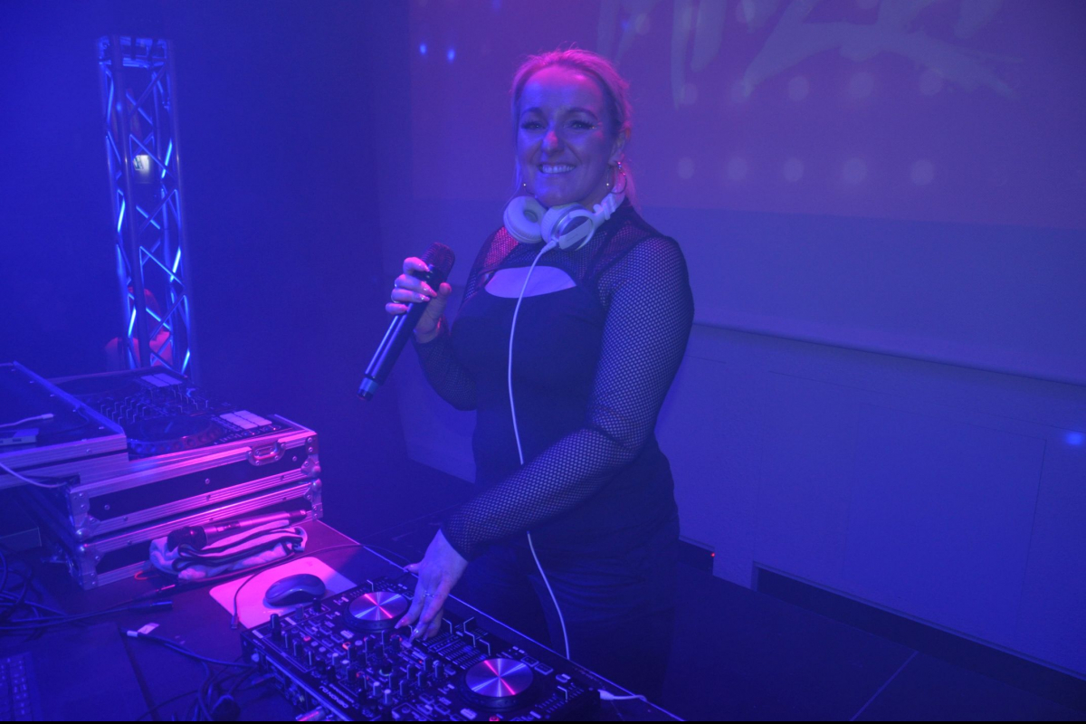 Vollbild MAMAGEHTTANZEN Bremerhaven