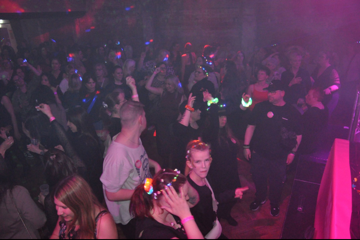 Vollbild MAMAGEHTTANZEN Bremerhaven