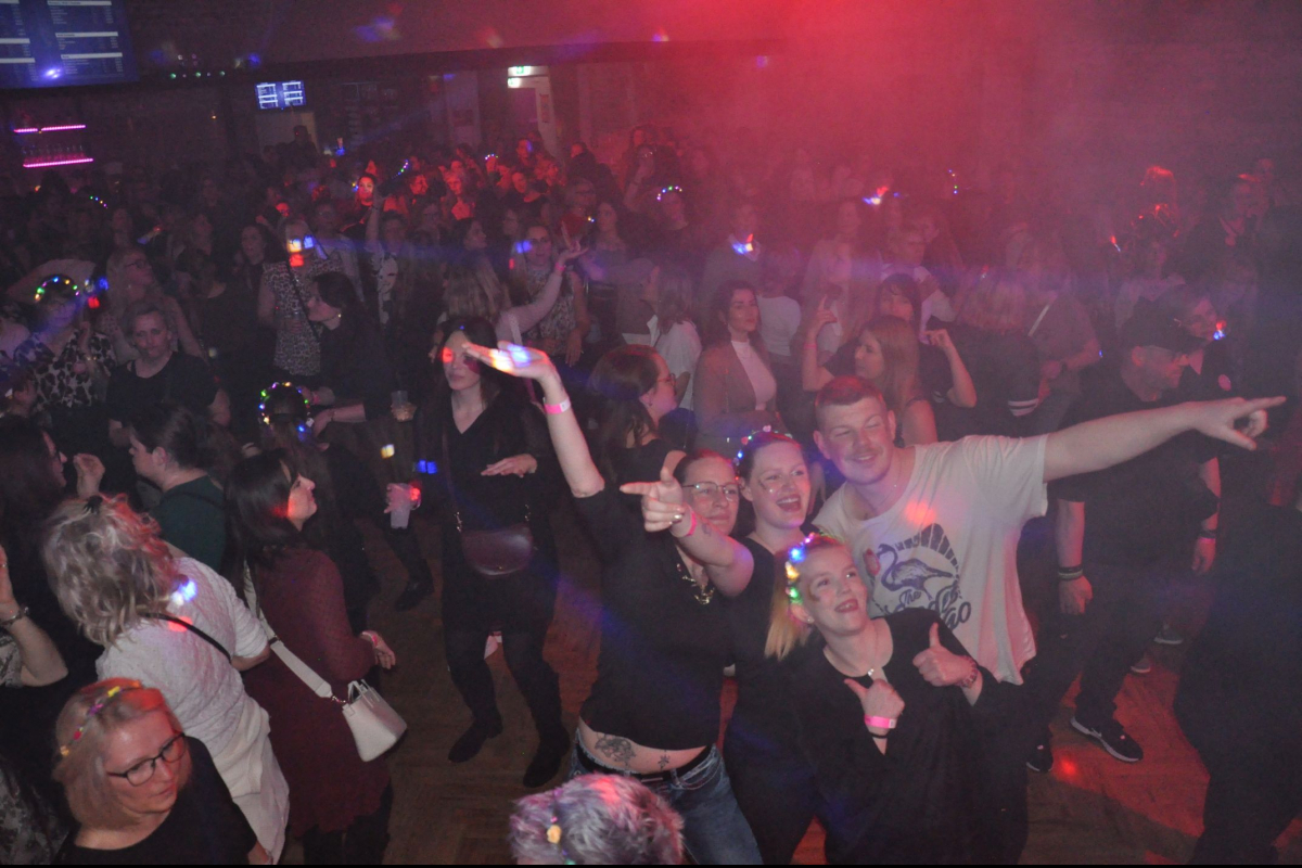 Vollbild MAMAGEHTTANZEN Bremerhaven