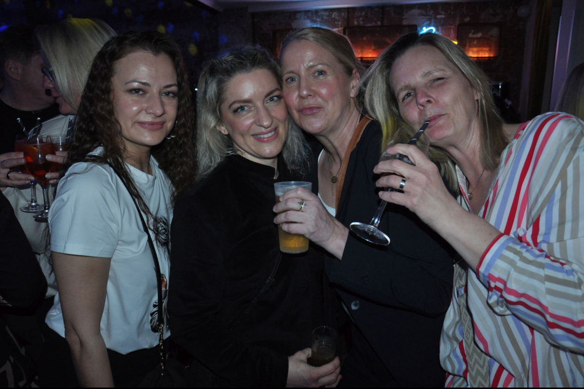 Vollbild FLASHBACK PARTY