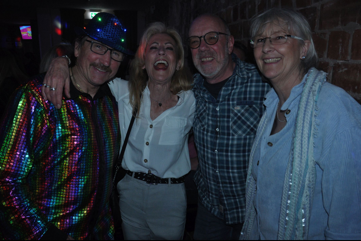 Vollbild FLASHBACK PARTY