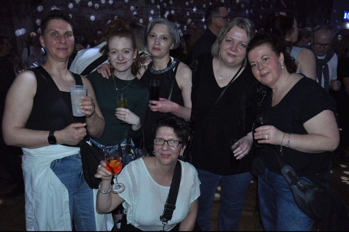 Vollbild FLASHBACK PARTY