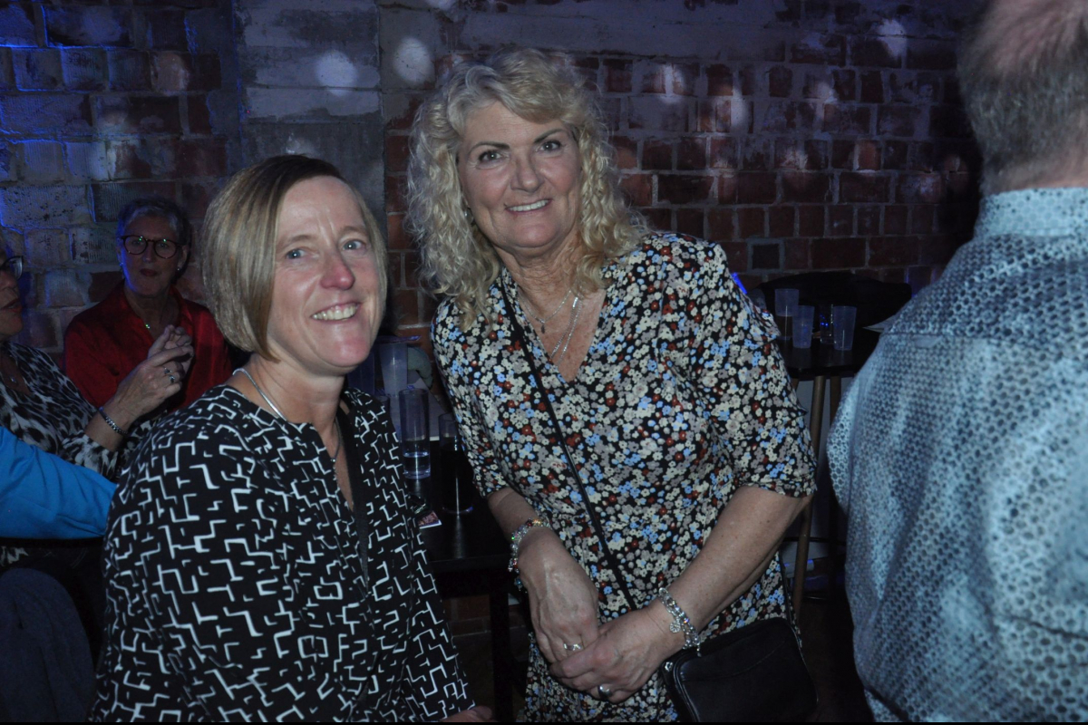 Vollbild FLASHBACK PARTY